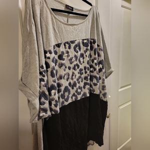 Yours Batwing Shirt size 34/36